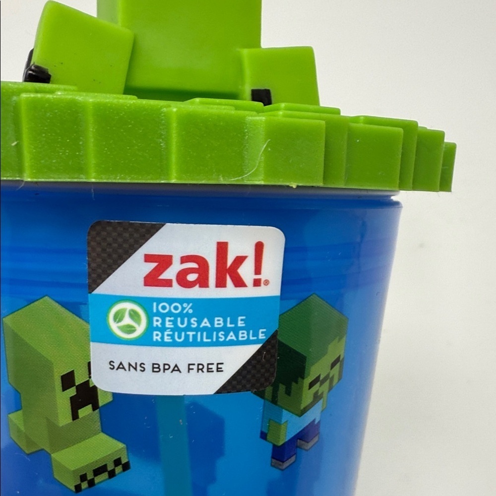 Minecraft Blue Creeper Tumbler with Straw New 15 oz - Picture 3 of 5